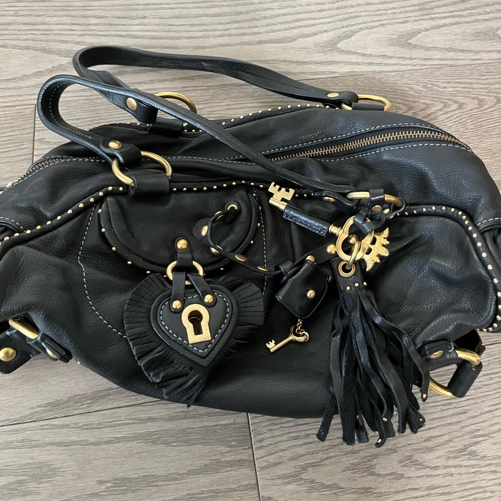 Black leather with gold detail juicy couture handbag